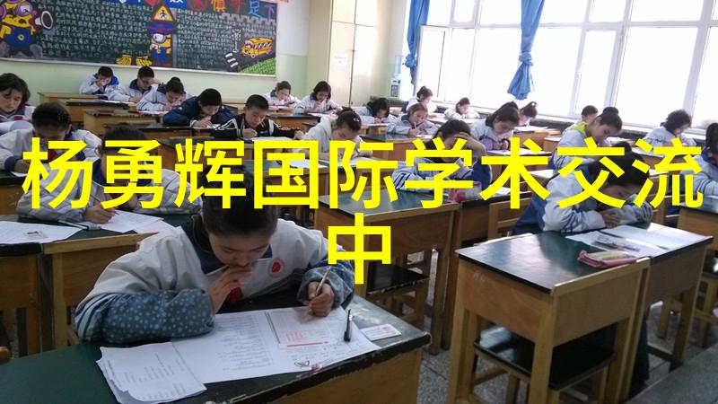 当我们选择壁画或雕像时应该考虑它们对整体风格影响大吗