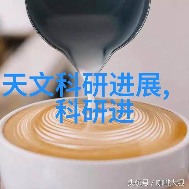 灯光下的孤影